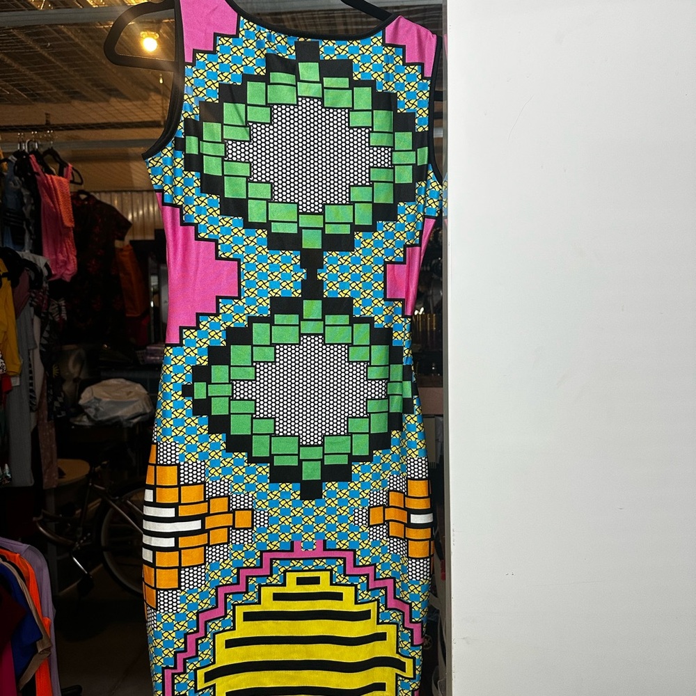 Colorful Geometric Print Dress - Picture 3 of 4